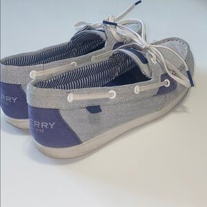 Sperry soft canvas boat shoes blue and white 7
